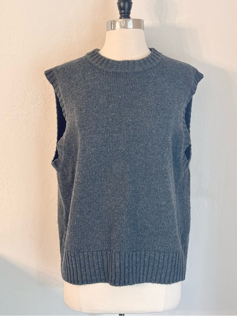 Mod Ref Oversized Sleeveless Knit Vest Open Tie Back Closure, Charcoal Gray, S